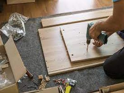 نجار تركيب طاولات بالعزيزية