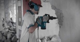 هدم وتكسير مباني الخبر