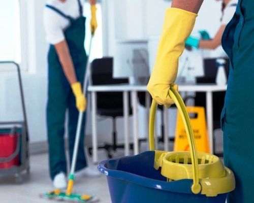 عامل نظافة بالساعه الدمام العروبة