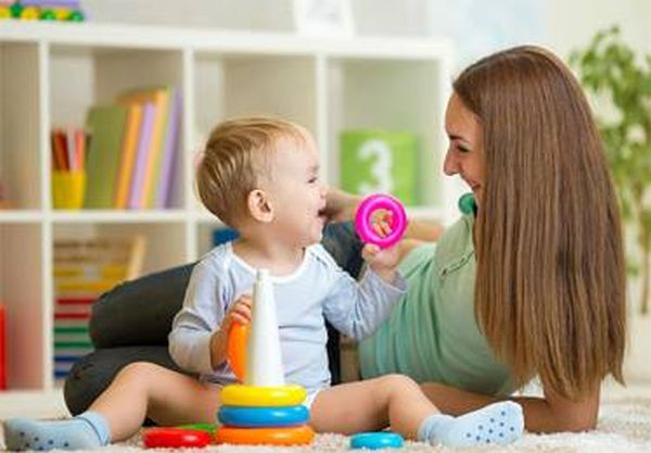 مربية أطفال منزلية الرياض