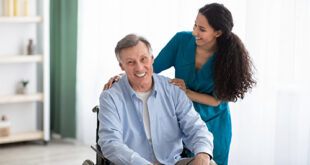 مطلوب جليسة مسنين بالمنزل مكة