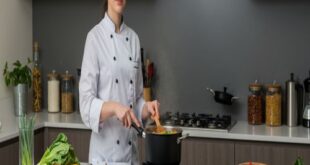 مطلوب طباخة في الاحساء